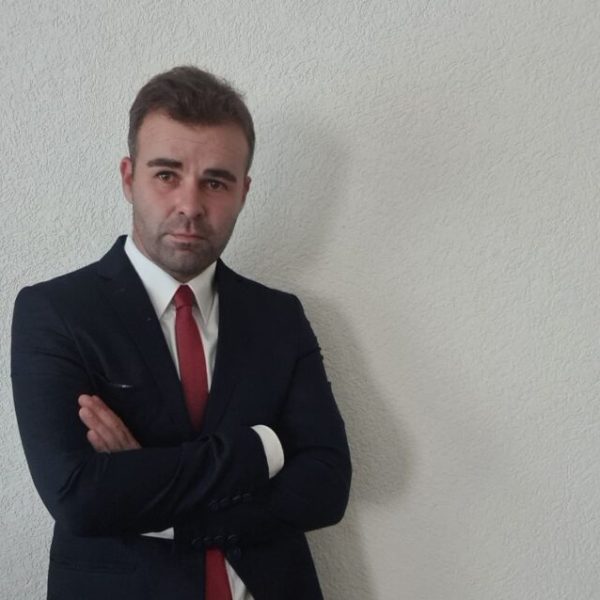 Mitrašinović: Vlada pušta poljoprivrednike da nestanu!