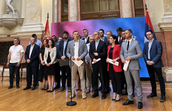 Izvojevaćemo pobedu za Srbiju bez nasilja – potpisan Dogovor za pobedu