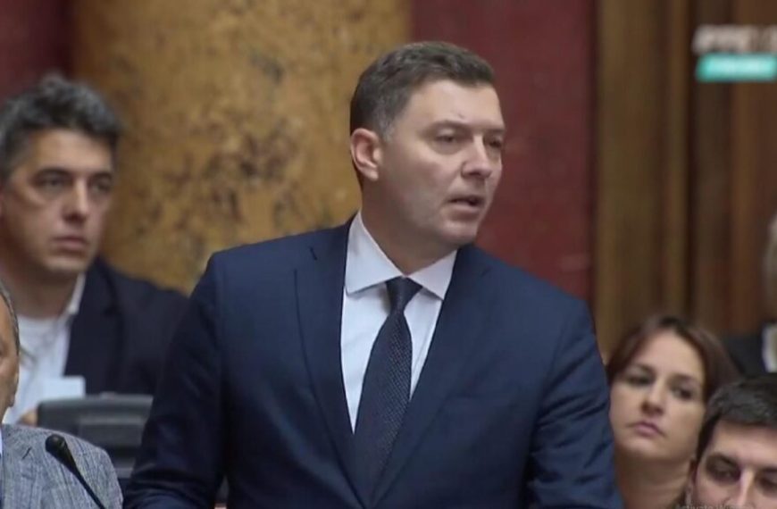 Zelenović: Siledžija sa šabačkog mosta je danas direktor Javnog preduzeća!